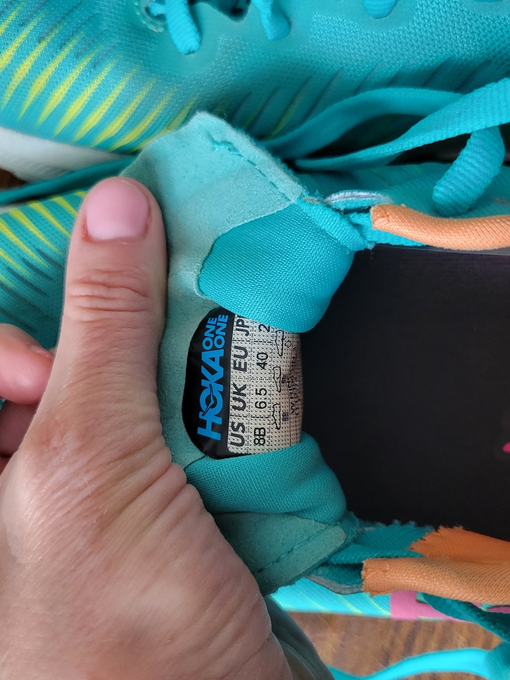 HOKA RINCON3 SIZE 8 - Picture 4 of 6